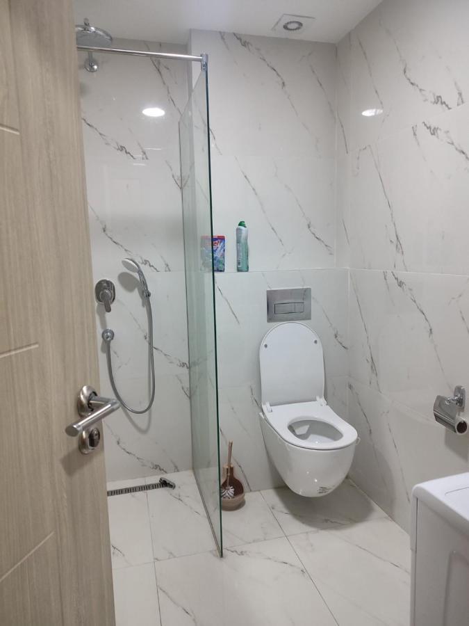 Ribnica Apartment พอดโกริกา ภายนอก รูปภาพ